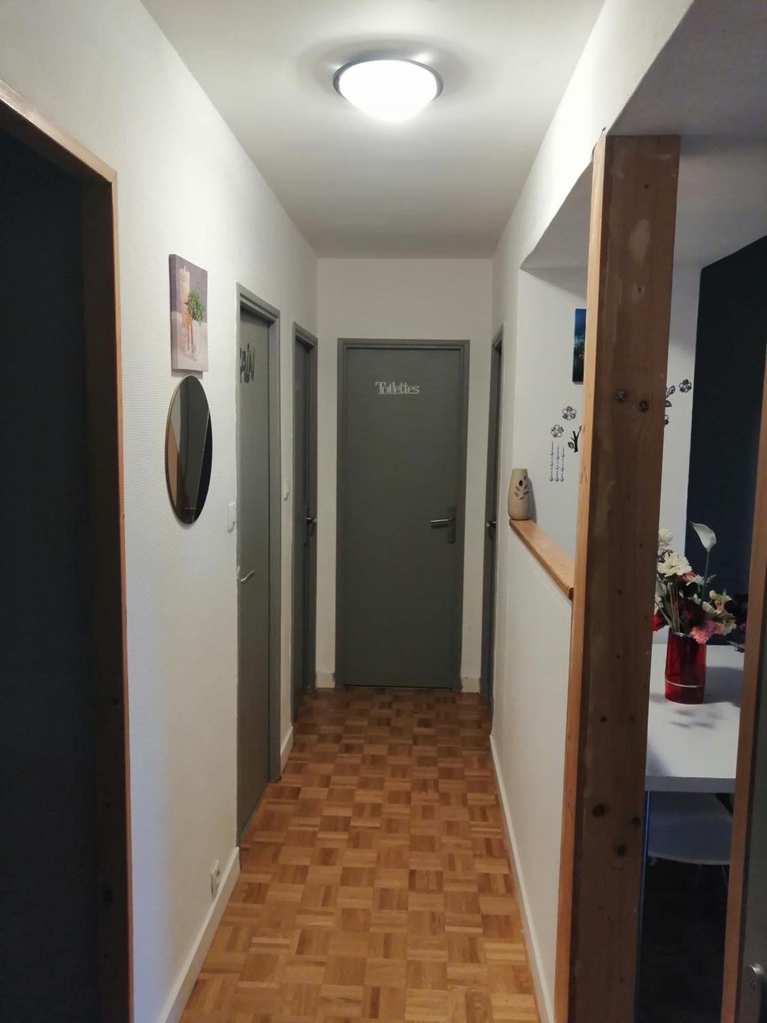 Chambre Dans Appartement A Ніор Екстер'єр фото