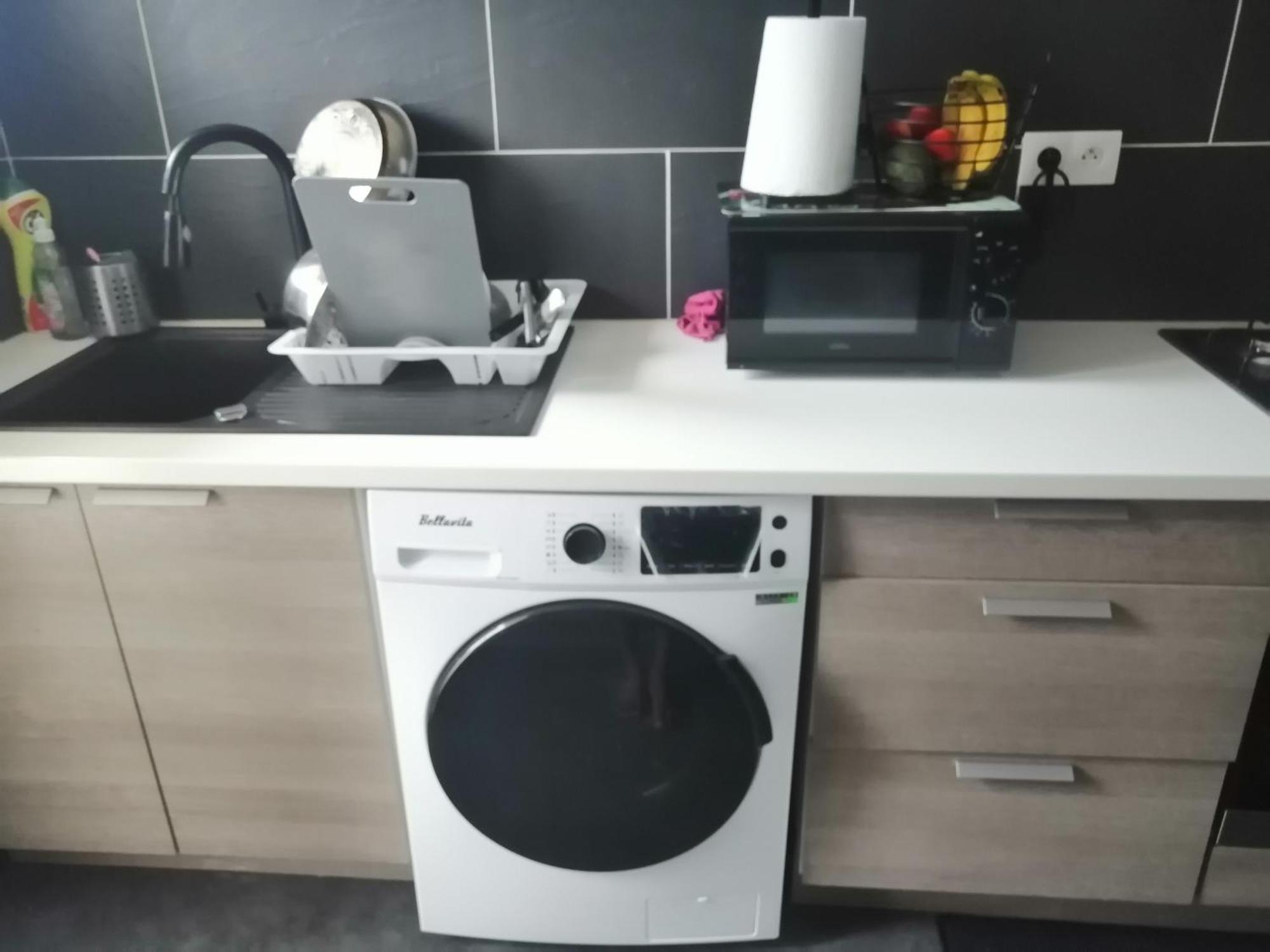 Chambre Dans Appartement A Ніор Екстер'єр фото